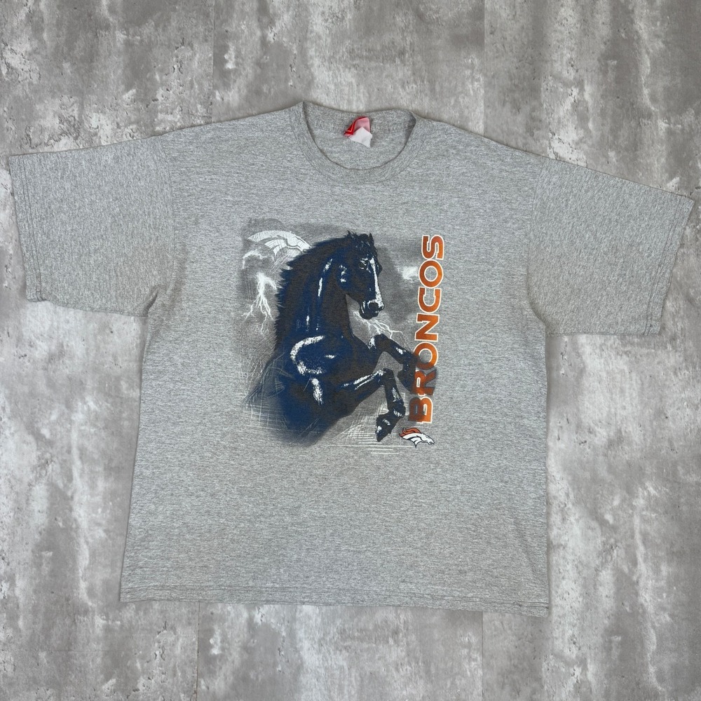 Vintage Denver Broncos T-Shirt Mens XL Gray Lightning NFL Football Logo‎ Sports